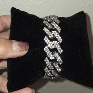 Chuncky  Braclet with Crustal Accents